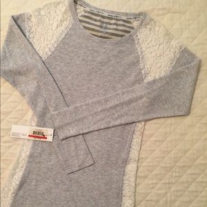 Kensie Performance Longsleeve Top